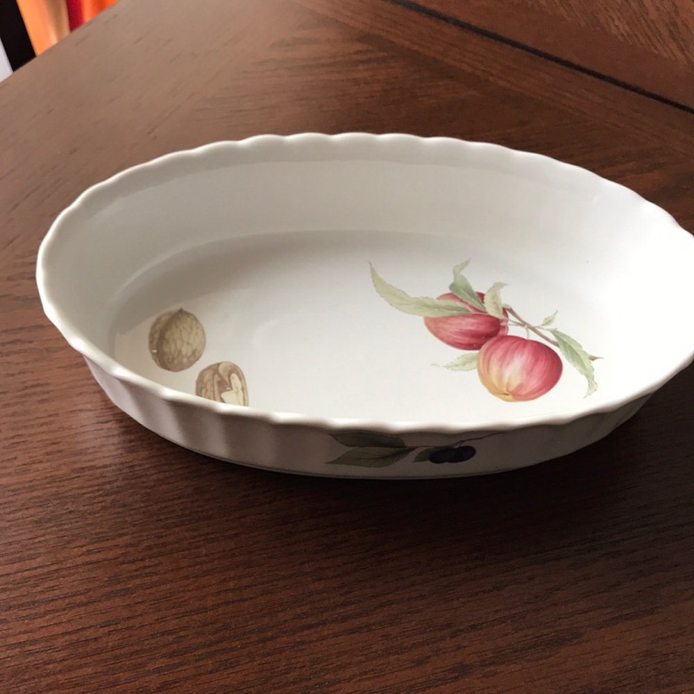 Mika’s a Maxima Belle Terre 10” baking oval